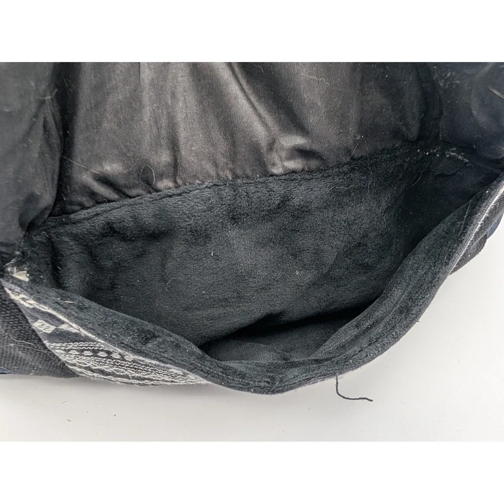 Hex duffel bag